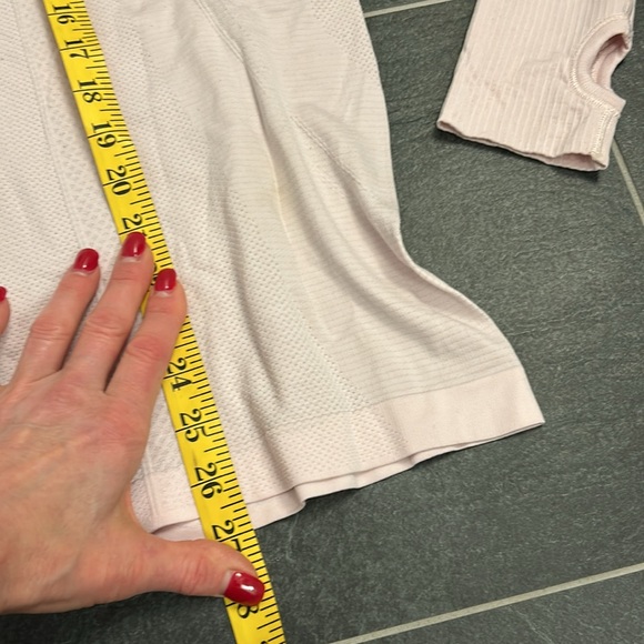 Lululemon pink long sleeve top - Picture 12 of 13